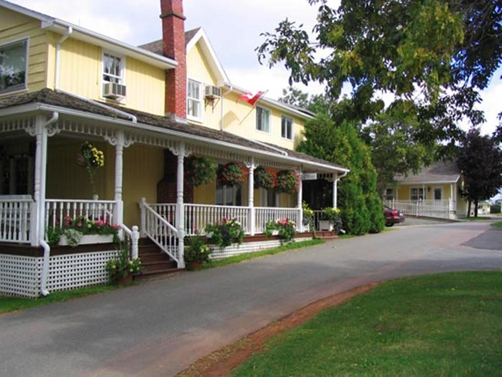 Shining Waters Country Inn คาเวนดิช ภายนอก รูปภาพ